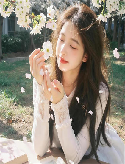 批判的探索《偏惹枭雄》的奥秘：隐藏细节与深层意义，收藏必备